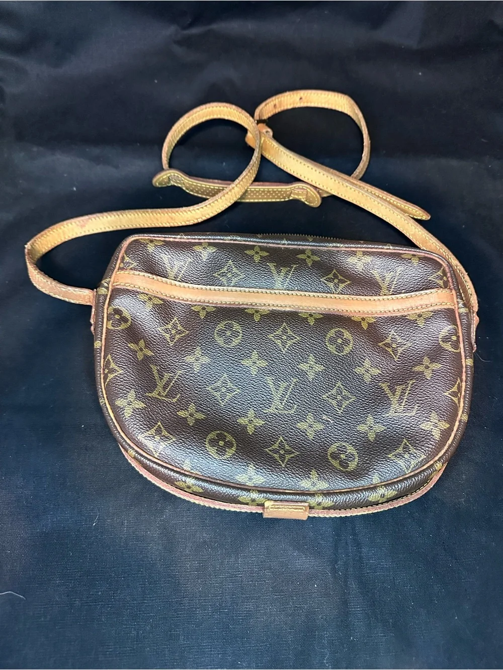 Louis Vuitton Jeune Fille MM crossbody bag Vintage w/ COA